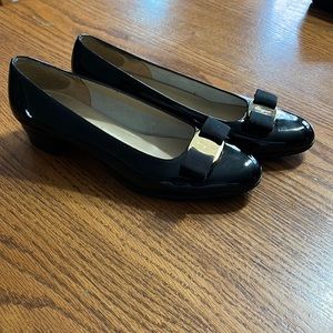 Salvatore Ferragamo Vara Bow Pump